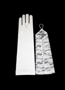 Long gloves for the girl made of elastic lace