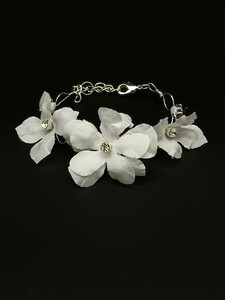 First communion bracelet big flowers